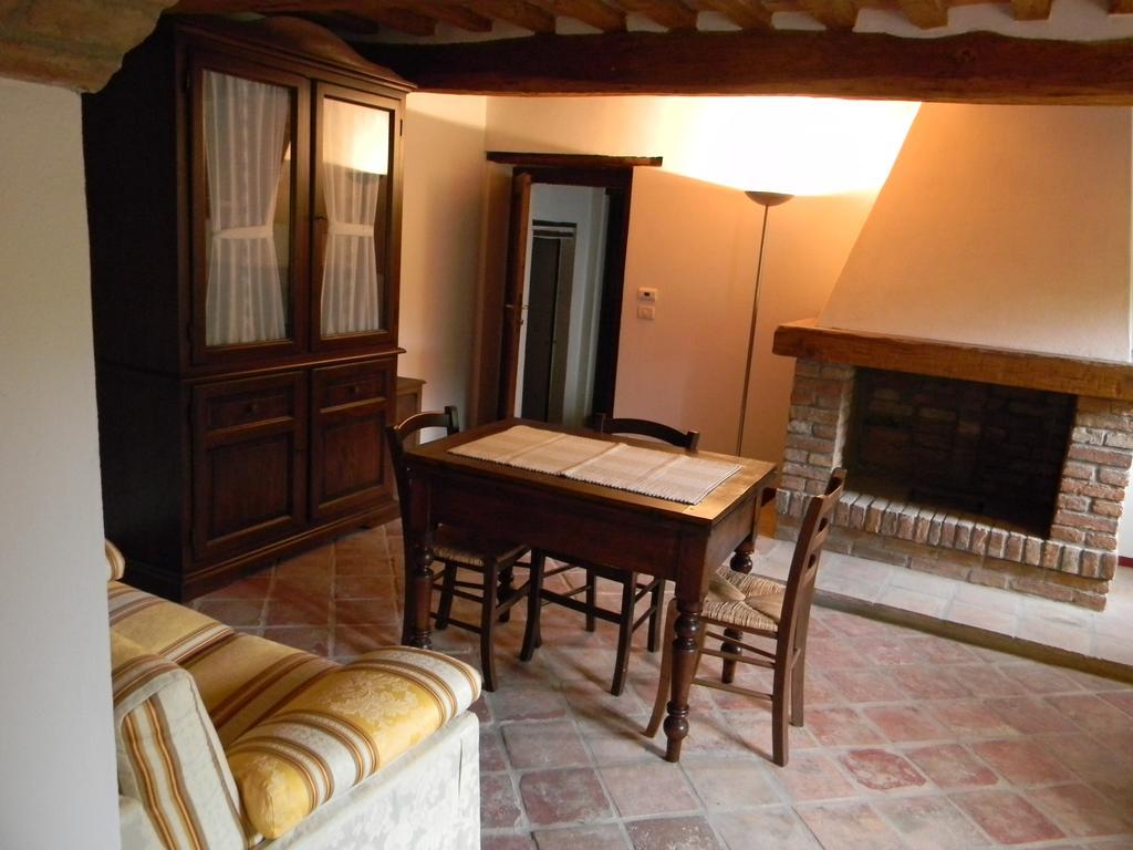 Residenza Cà d´Masseu Apartamento Calamandrana Quarto foto